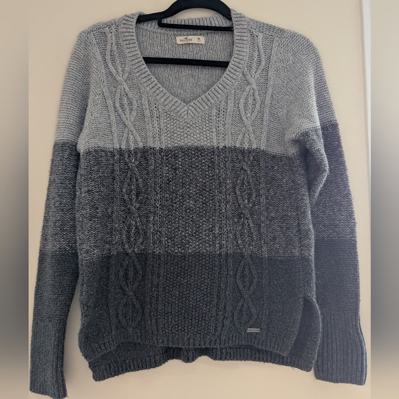 Hollister Striped Gray Color Block CableKnit Sweater - Picture 1 of 4